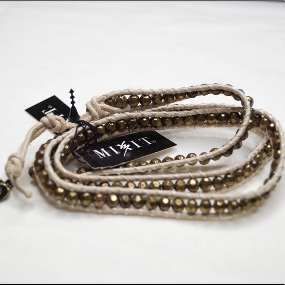 Jewelry - NWT Layered Bracelet